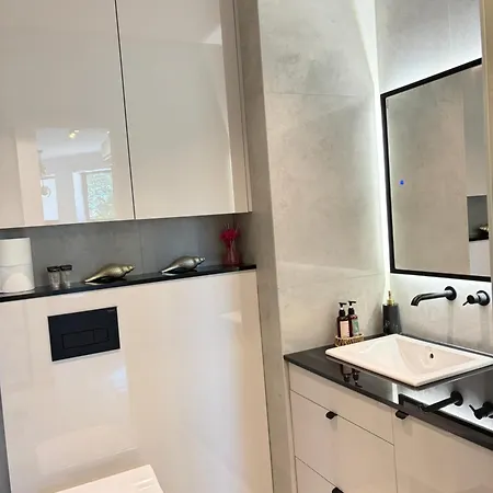 Lake Apartment Apartment